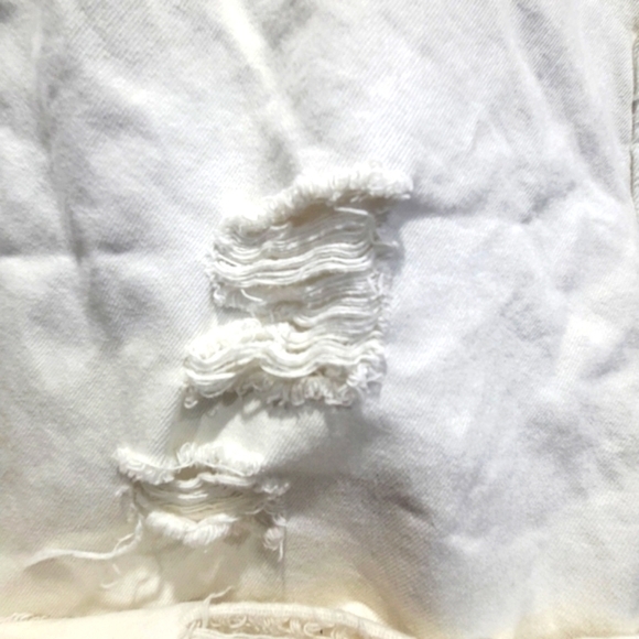 Mossimo Size 16 White Frayed Jean Boyfriend Shorts Summer VCAY Beachy - Picture 7 of 8